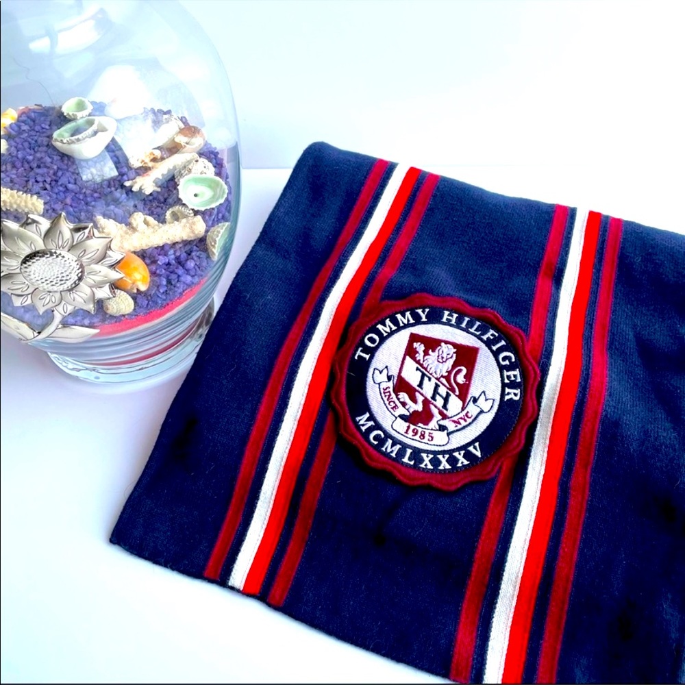 Tommy Hilfiger Navy blue, white, red classic scarf